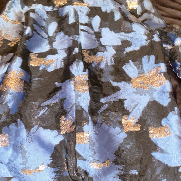 Metallic floral mesh button up top - Picture 5 of 8